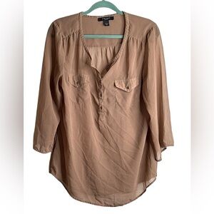 Nine West Tan Lightweight Sheer Button Henley Blouse sz L